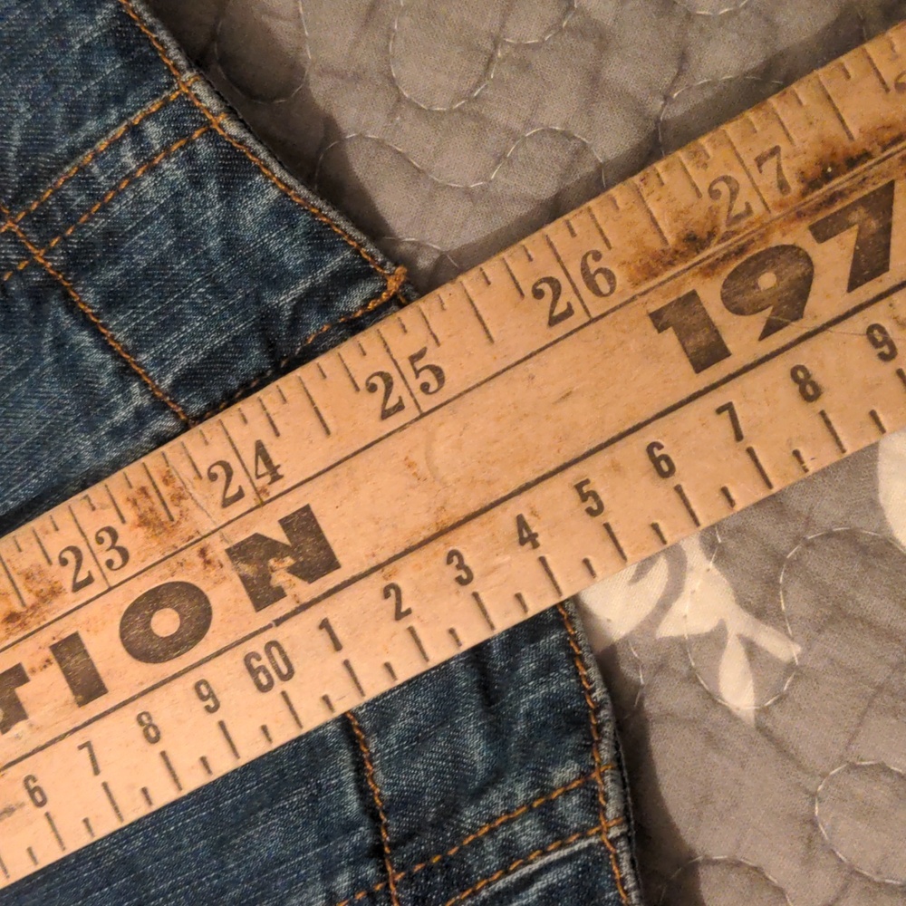 High end Light weight jean jacket - Picture 4 of 8